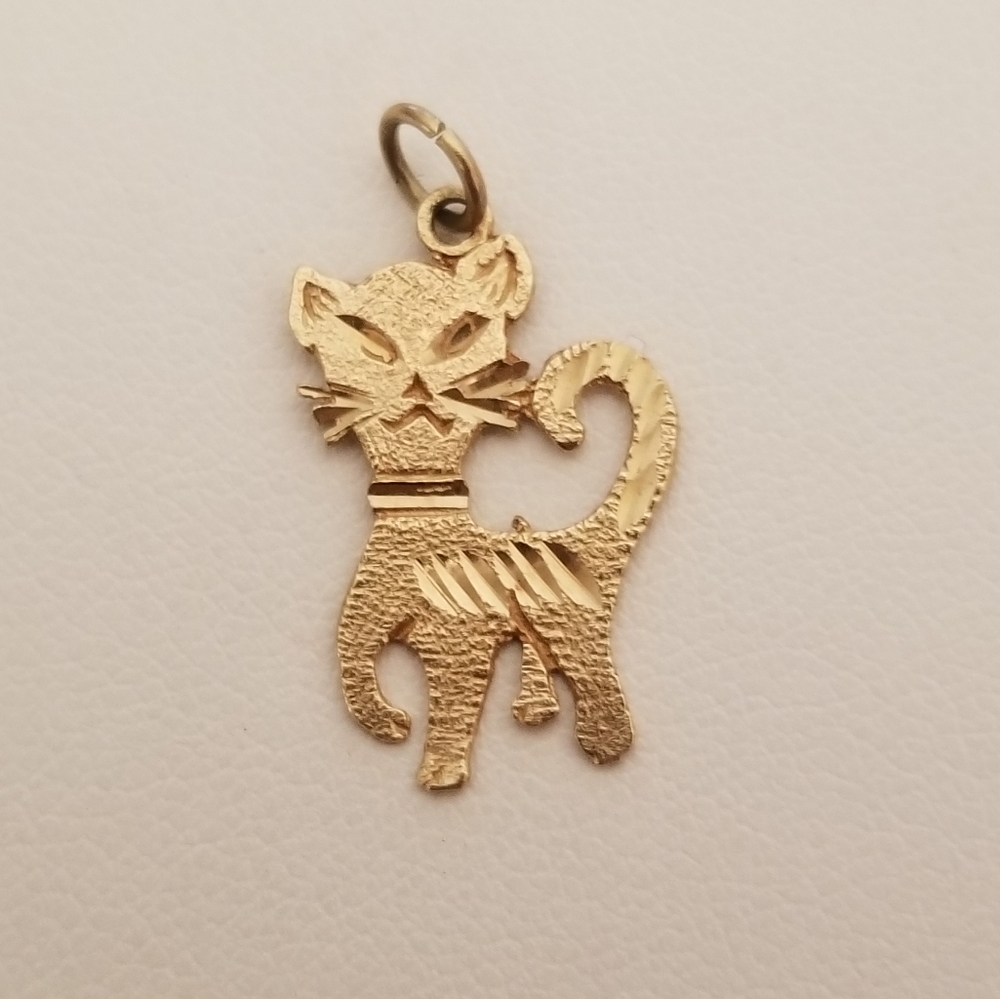 14K Gold Cat Pendant